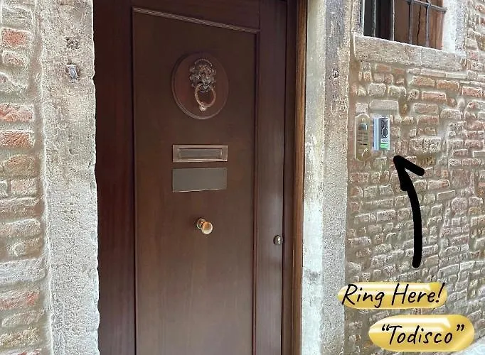 La Veneziana Boutique 2